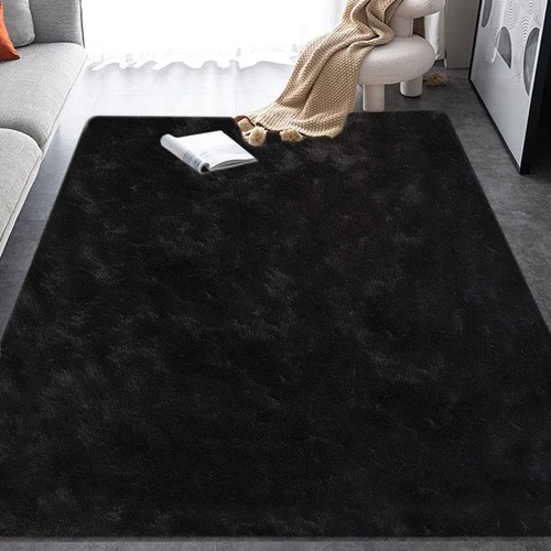 Dywan do salonu czarny shaggy 120x170 cm