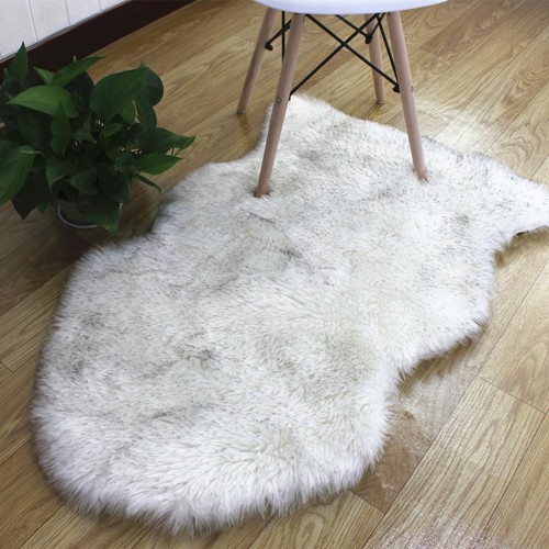 Sztuczna skóra owcza 140 cm biało-czarna